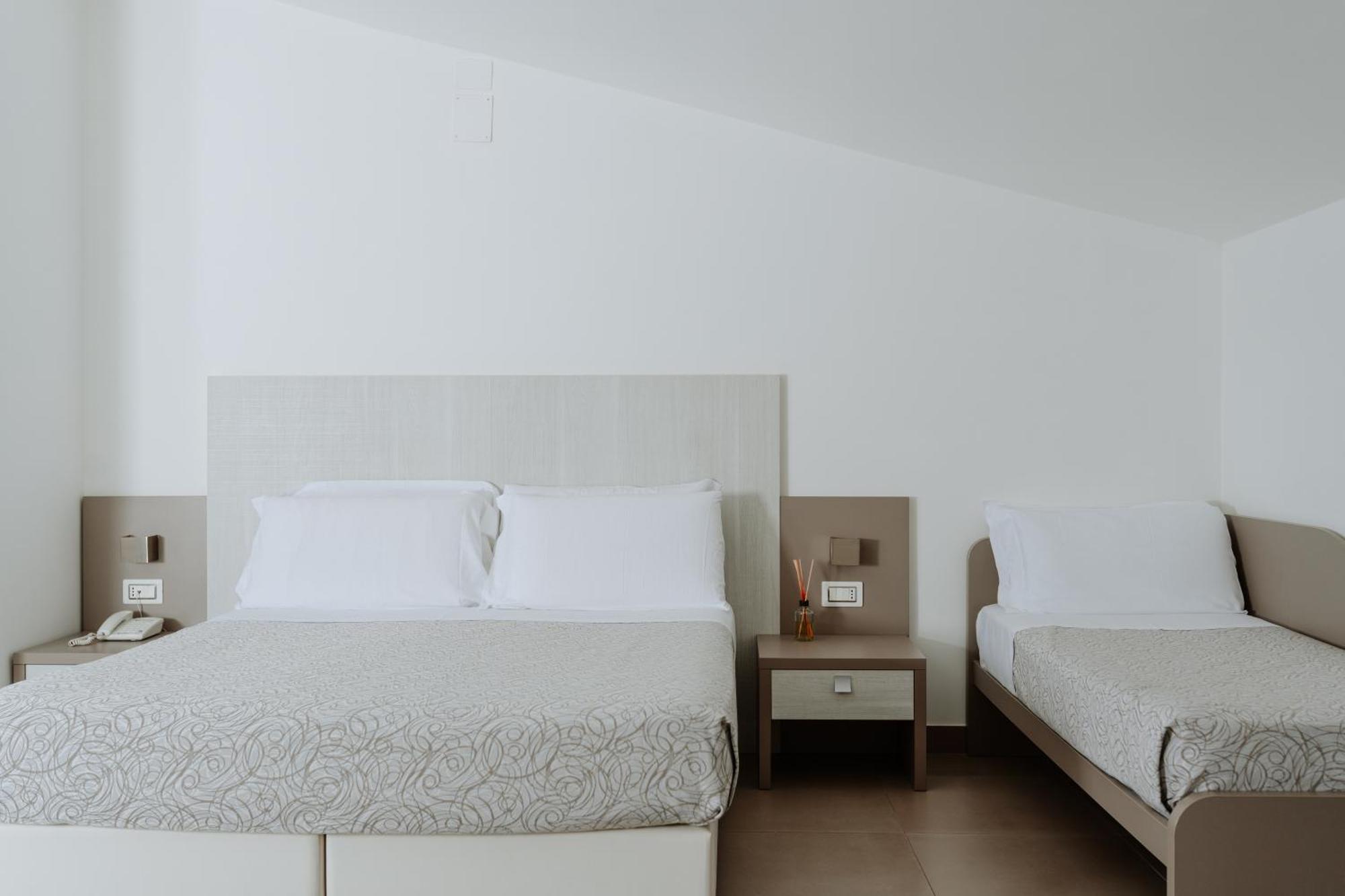 Hotel Caravel Vasto Exterior photo