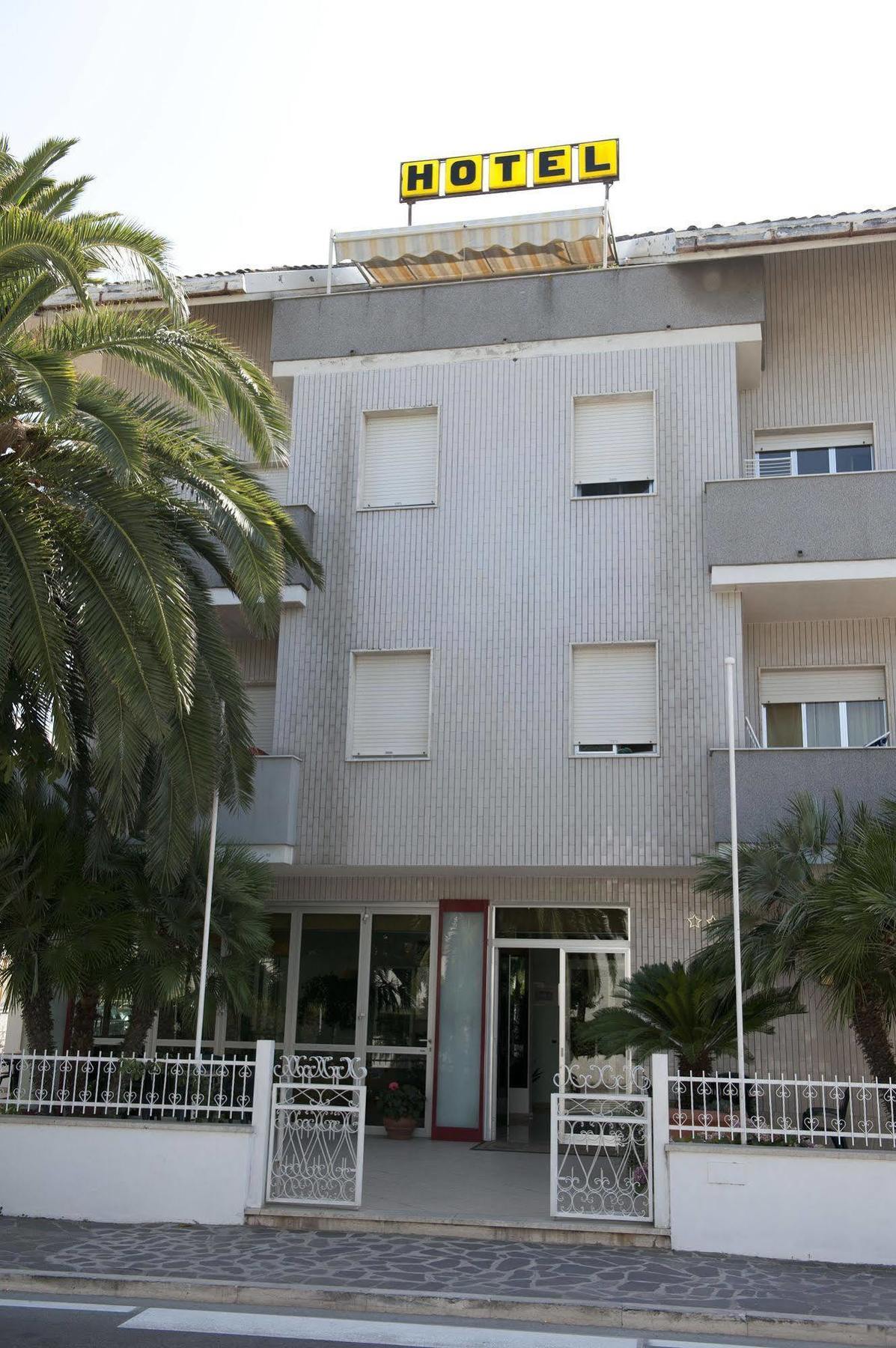 Hotel Caravel Vasto Exterior photo